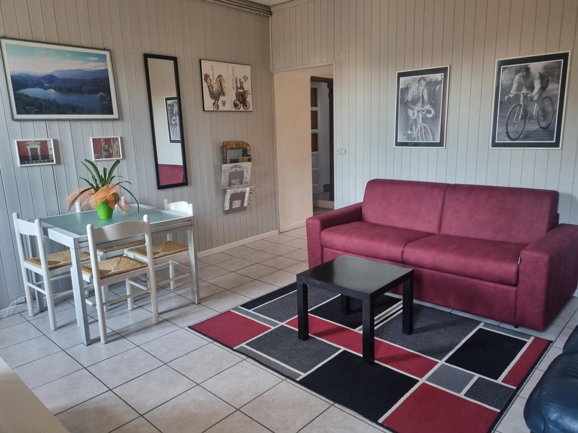 Morenikahome Borgofranco d'Ivrea Luaran gambar